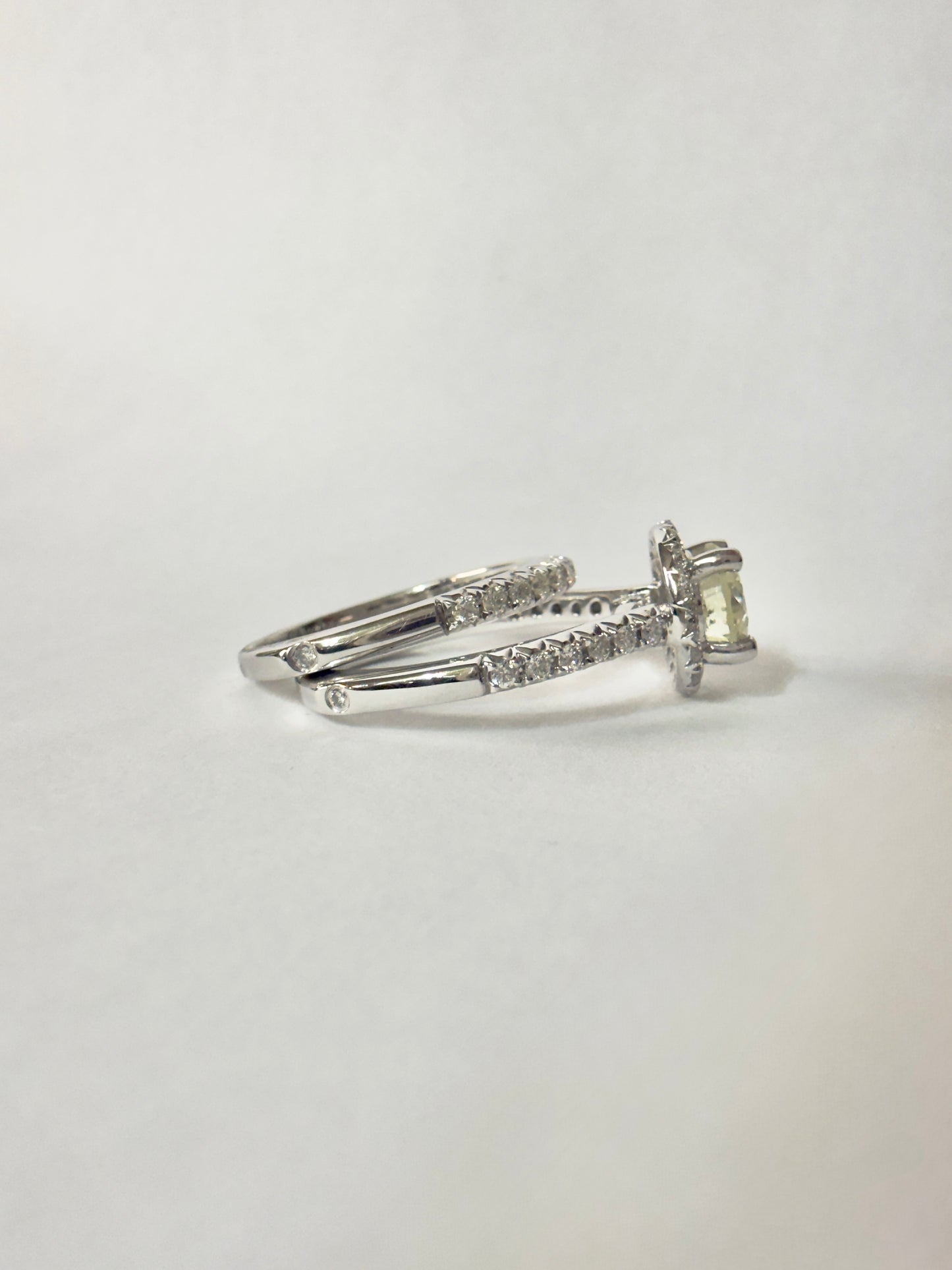 Round Diamond Halo Wedding Set