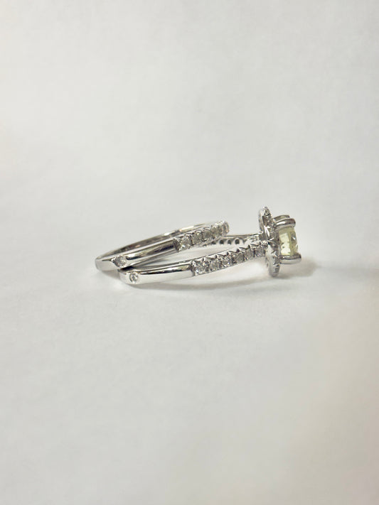 Round Diamond Halo Wedding Set