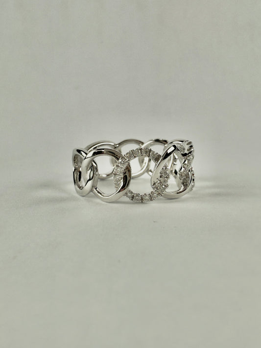 Round Brilliant Cut Diamond Link Ring