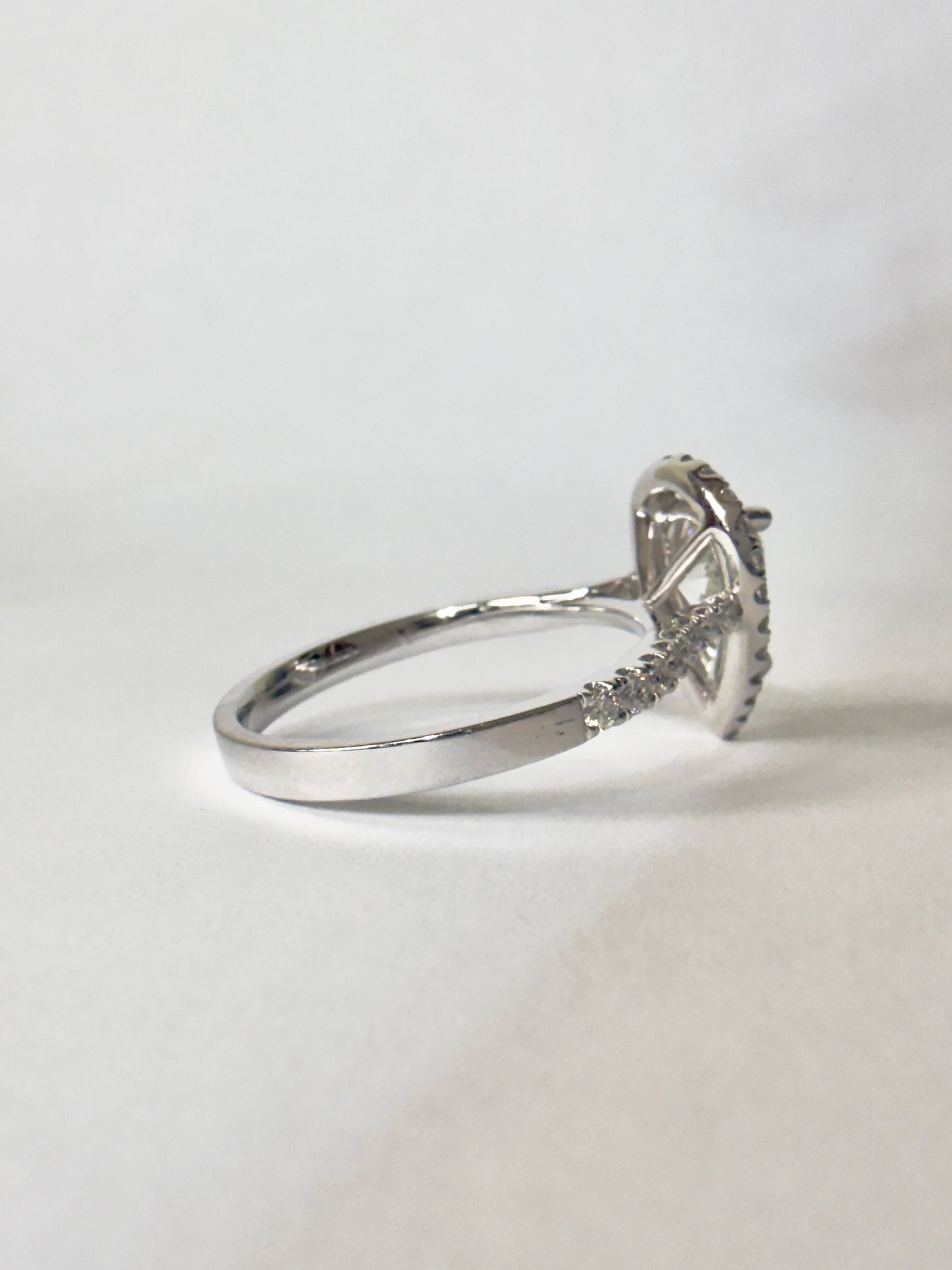 Pear cut Diamond Halo Engagement Ring