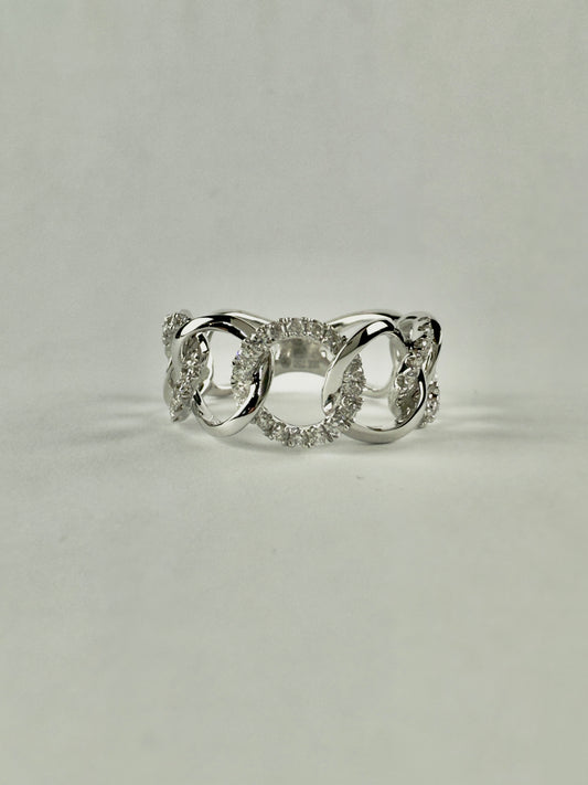 Round Brilliant Cut Diamond Link Ring