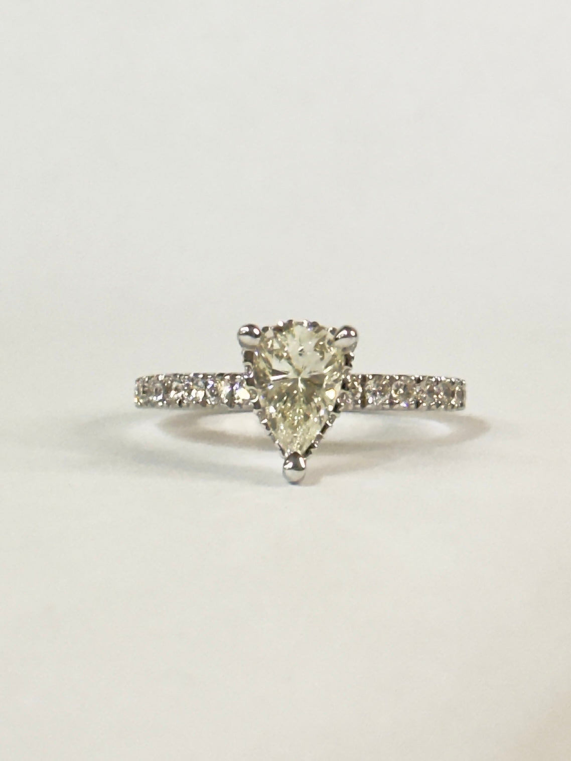 Pear cut Diamond Engagement Ring