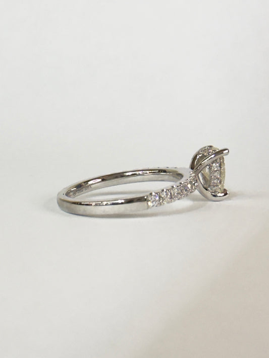 Pear cut Diamond Engagement Ring