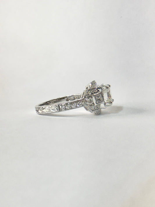 Round Brilliant cut Diamond Engagement Ring